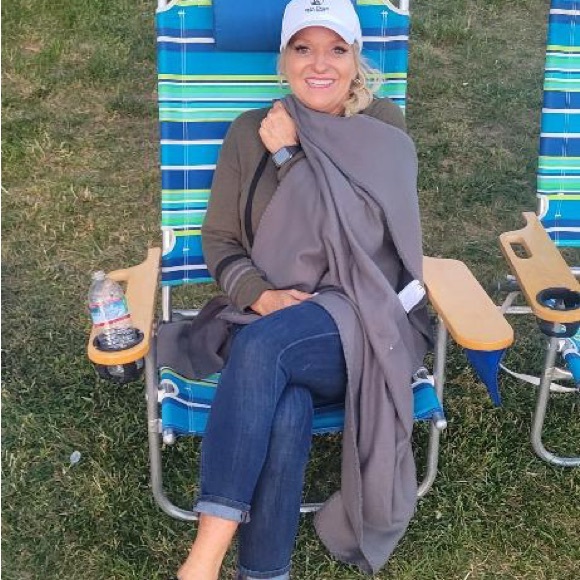 Meet your Posher, Rhonda - Picture 3 of 7